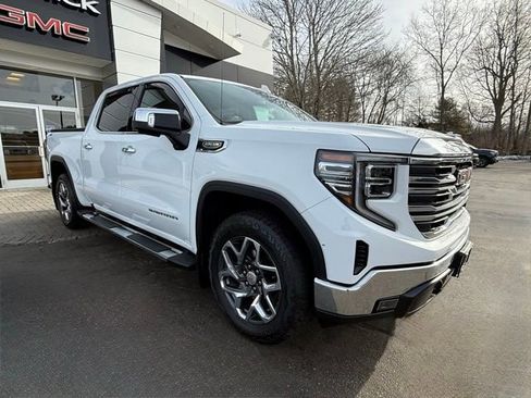 Used 2023 GMC Sierra 1500 SLT w/ SLT Premium Package image 6