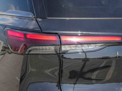New 2026 INFINITI QX60 Sport AWD/4WD image 9