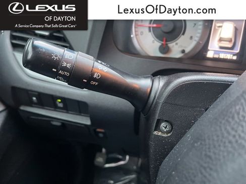 Used 2016 Toyota Sienna L image 25