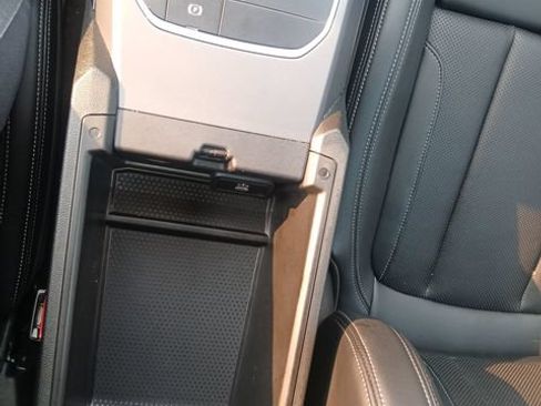 Used 2023 BMW 230i Coupe w/ Premium Package RWD image 31