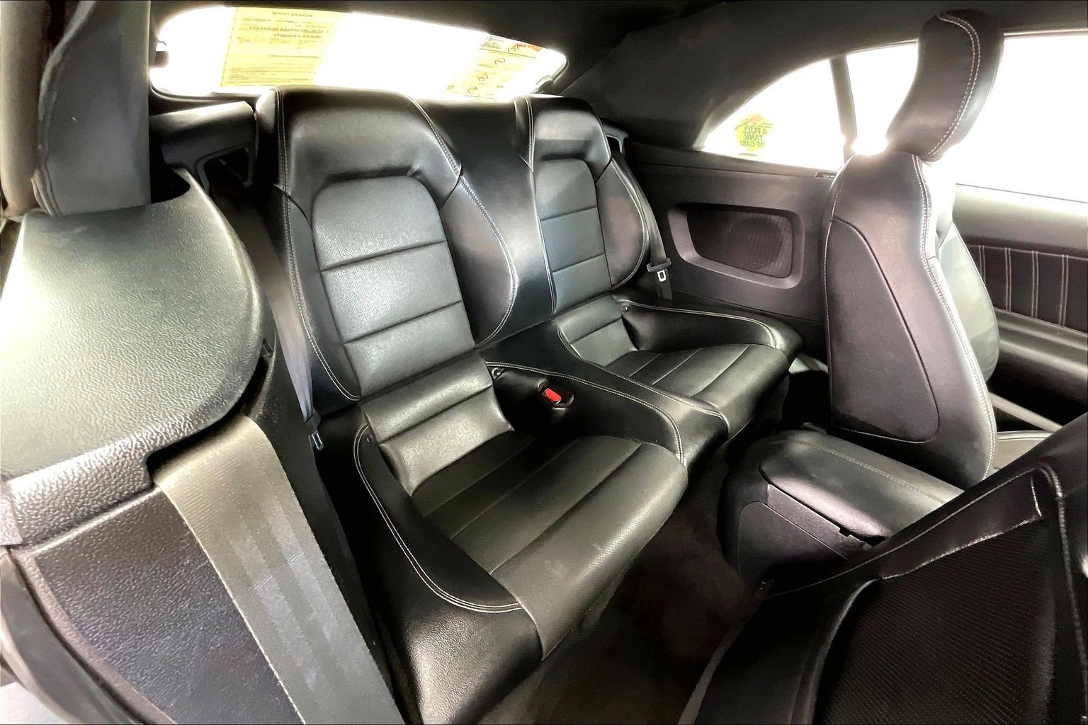 Used 2022 Ford Mustang Premium RWD image 18
