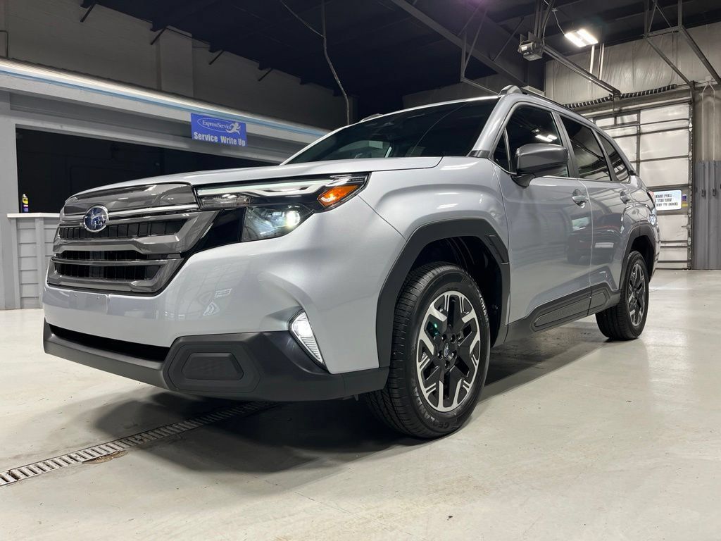 Used 2026 Subaru Forester Premium AWD/4WD image 3