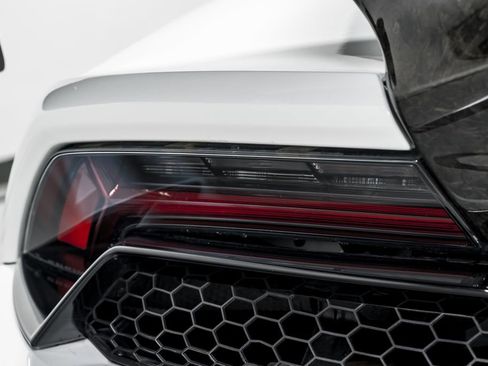 Used 2020 Lamborghini Huracan EVO AWD/4WD image 47
