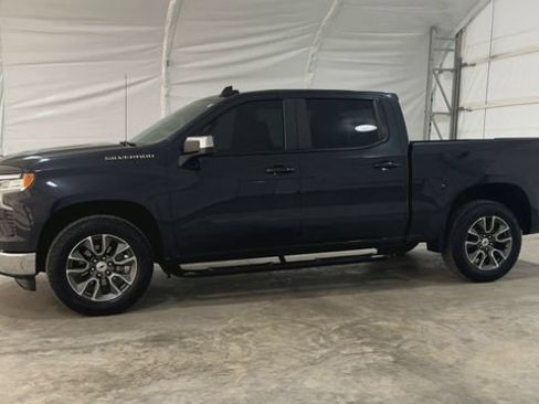 Used 2023 Chevrolet Silverado 1500 LT w/ Protection Package RWD image 9