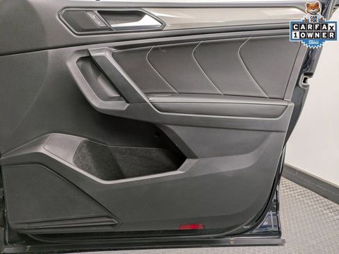 Used 2023 Volkswagen Tiguan SE image 28