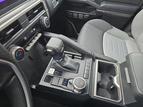 Used 2024 Toyota Tacoma TRD Sport image 24