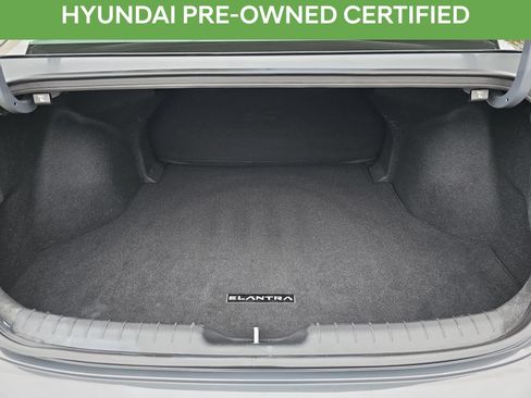 Used 2023 Hyundai Elantra SEL w/ Convenience Package FWD image 12