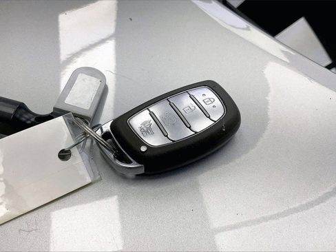 Used 2021 Hyundai Tucson Limited w/ Cargo Package image 10