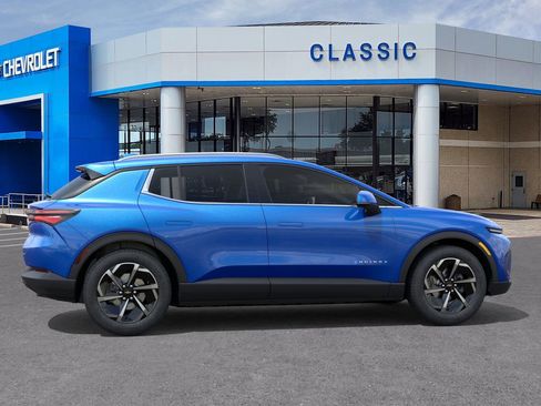 New 2026 Chevrolet Equinox EV LT image 5