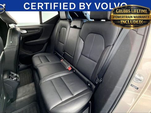 Used 2023 Volvo XC40 B5 Plus w/ Protection Package Premier AWD/4WD image 33