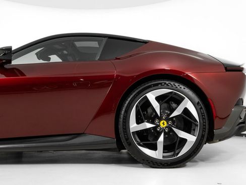 Certified 2025 Ferrari 12Cilindri RWD image 19