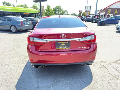 Used 2016 Lexus ES 350 w/ Premium Package w/Wood Trim FWD image 6