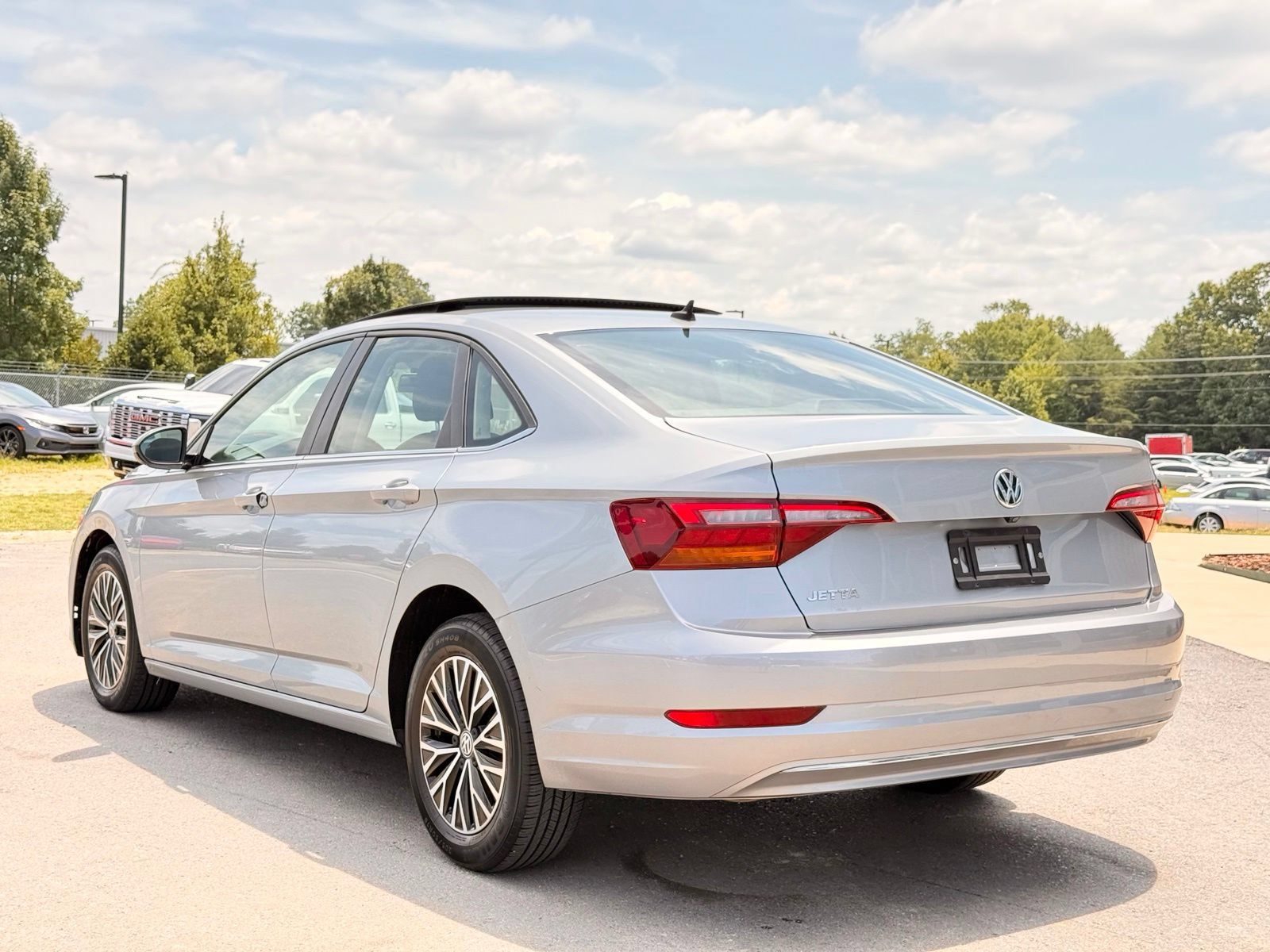 Used 2019 Volkswagen Jetta SE FWD image 11