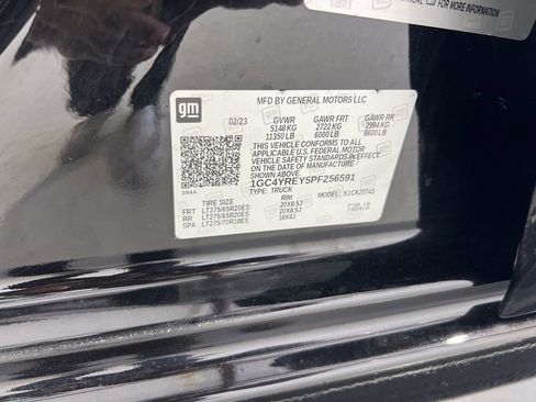 Used 2023 Chevrolet Silverado 2500 High Country w/ Technology Package image 30