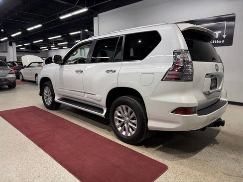 Used 2015 Lexus GX 460 w/ Premium Package image 15