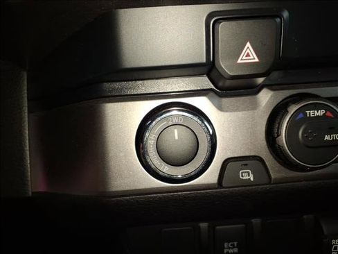 Used 2021 Toyota Tacoma SR5 image 26