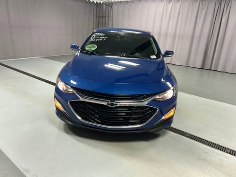 Used 2023 Chevrolet Malibu RS FWD image 2