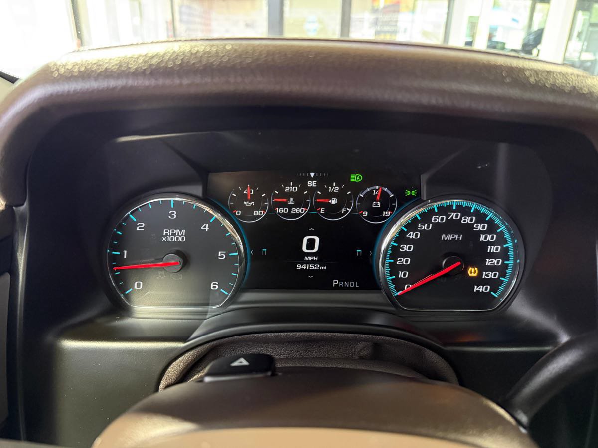 Used 2019 GMC Yukon Denali w/ Open Road Package RWD image 16
