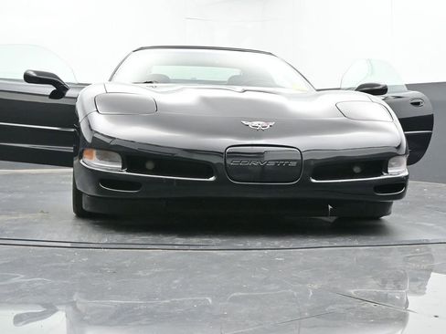 Used 2003 Chevrolet Corvette Convertible w/ Preferred Equipment Group1 image 76