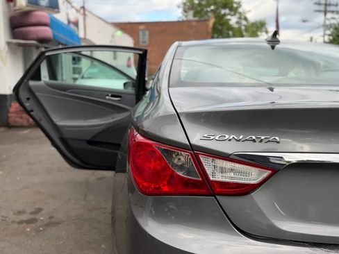 Used 2011 Hyundai Sonata GLS w/ Popular Equipment Pkg 2 FWD image 46