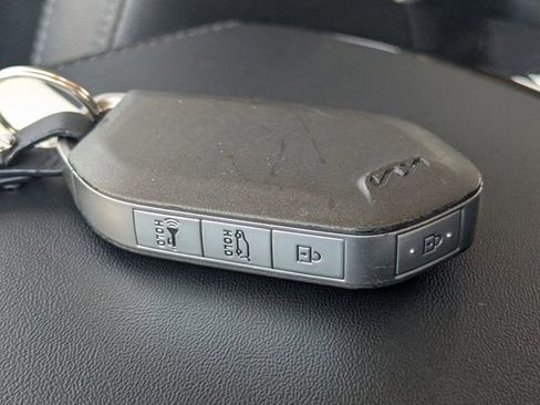 Certified 2024 Kia Telluride EX w/ EX Captain's Chair Package image 44