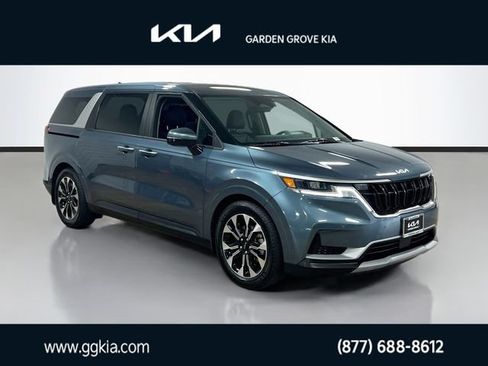 Certified 2023 Kia Carnival EX FWD image 1