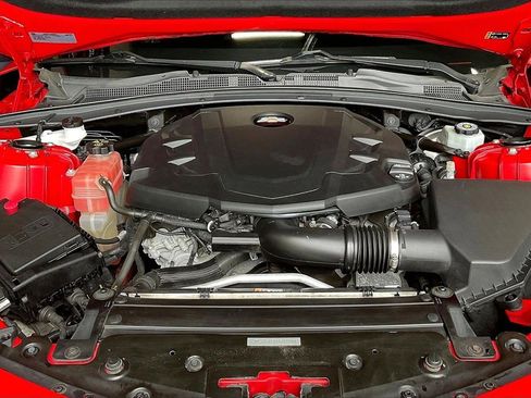 Used 2018 Chevrolet Camaro LT image 26