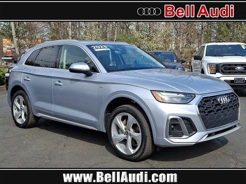 Used 2023 Audi Q5 2.0T Premium Plus w/ Premium Plus Package AWD/4WD image 1