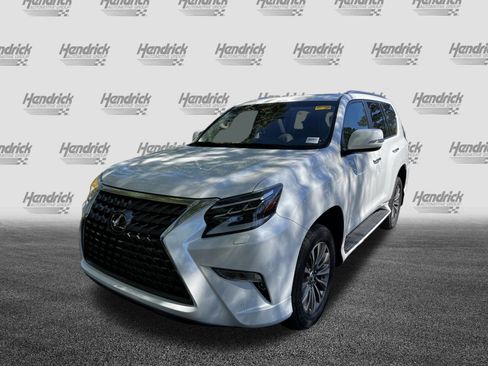 Used 2020 Lexus GX 460 Luxury w/ Accessory Package image 5