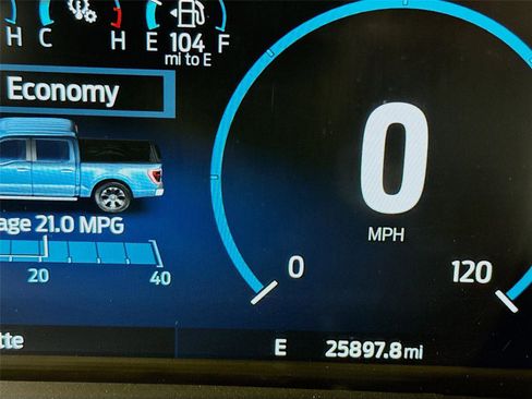 Used 2021 Ford F150 Lariat image 2