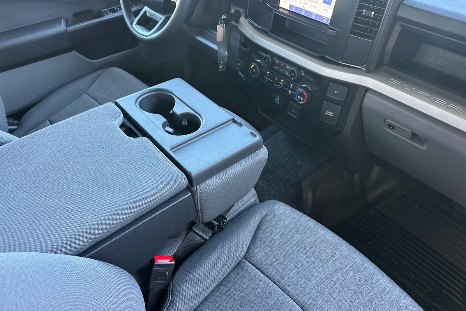 New 2026 Ford F250 XL w/ 360-Degree Camera Package RWD image 15