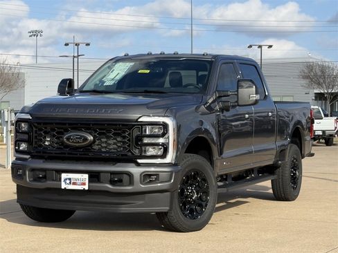 New 2026 Ford F250 Lariat w/ Black Appearance Package image 23