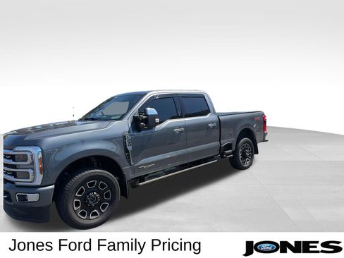 Used 2024 Ford F250 Platinum AWD/4WD image 3