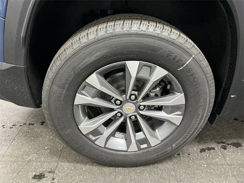 New 2026 Chevrolet Equinox LT w/ Convenience Package II image 33