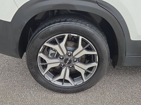 Used 2022 Kia Seltos EX AWD/4WD image 7