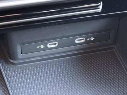 New 2026 Volkswagen Atlas Cross Sport SEL AWD/4WD image 30