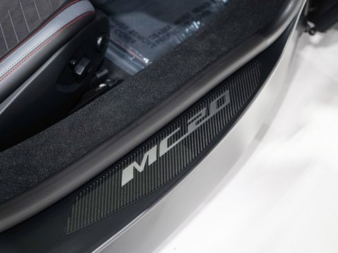 Used 2023 Maserati MC20 Coupe RWD image 20