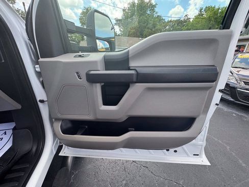 Used 2019 Ford F250 XL w/ STX Appearance Package AWD/4WD image 41
