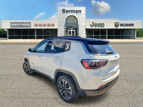 Certified 2023 Jeep Compass Limited AWD/4WD image 9