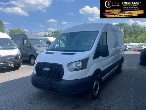 Used 2025 Ford Transit 250 148 Medium Roof RWD image 3