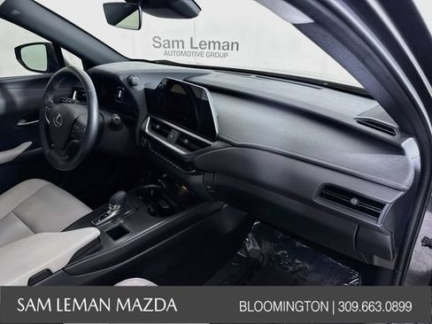 Used 2025 Lexus UX 300h FWD w/ Accessory Package (Z1) image 27