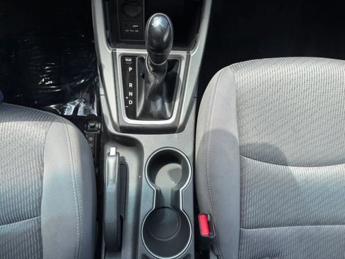 Used 2014 Hyundai Elantra FWD image 13