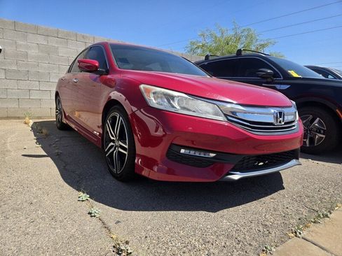 Used 2017 Honda Accord Sport image 2