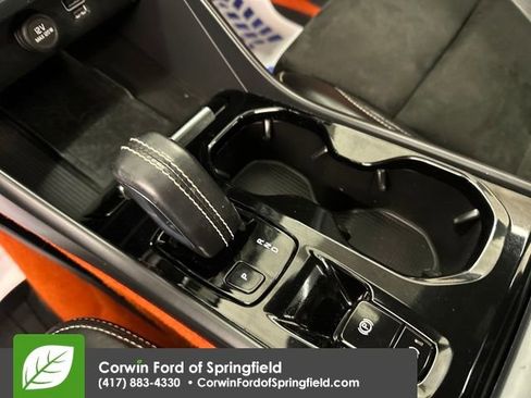 Used 2021 Volvo XC40 T5 R-Design w/ Protection Package Premier image 28