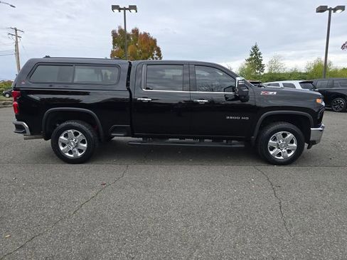Certified 2020 Chevrolet Silverado 3500 LTZ w/ LTZ Premium Package image 7