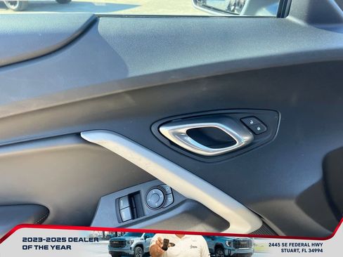 Used 2022 Chevrolet Camaro LT w/ RS Package image 16