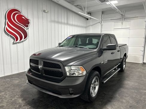 Used 2017 RAM 1500 Express AWD/4WD image 1
