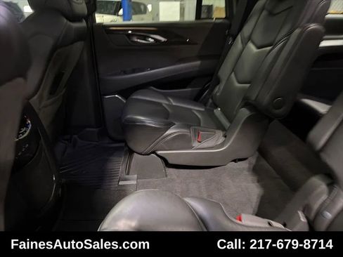 Used 2018 Cadillac Escalade Platinum image 41