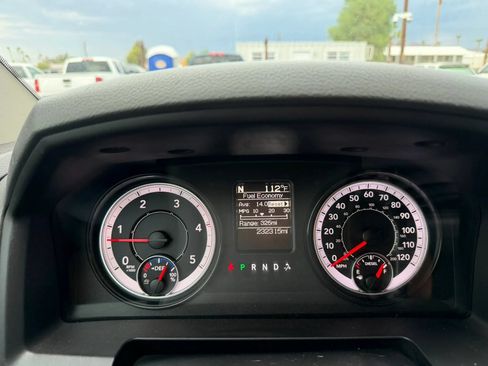 Used 2016 RAM 3500 SLT AWD/4WD image 23
