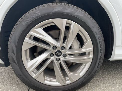 Used 2023 Audi Q7 3.0T Premium Plus image 5